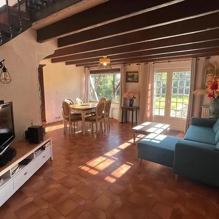 Hébergement de vacances La Petite Maison Des Monts *